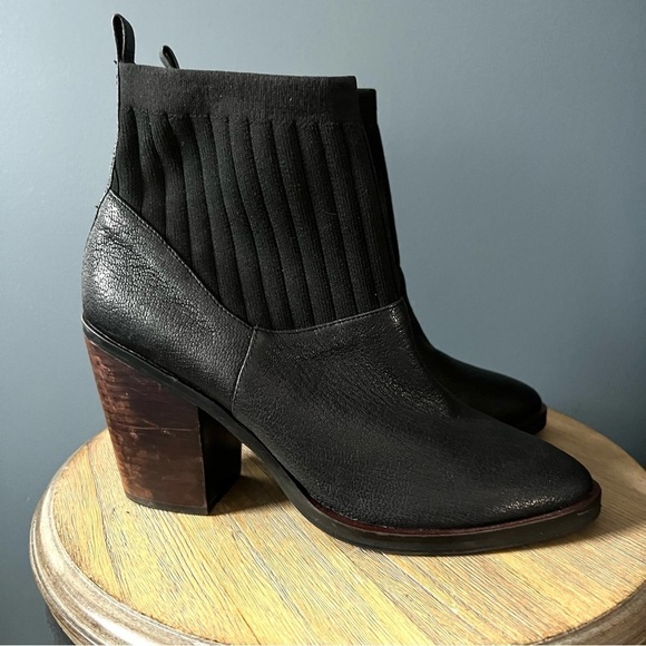 Kelsi Dagger Brooklyn Boots - Picture 1 of 7